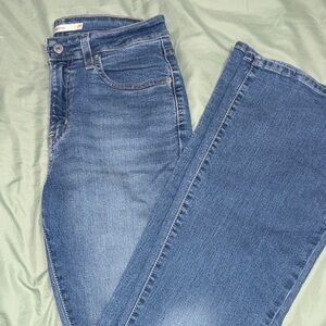Women's Classic Levi's Flare Jeans